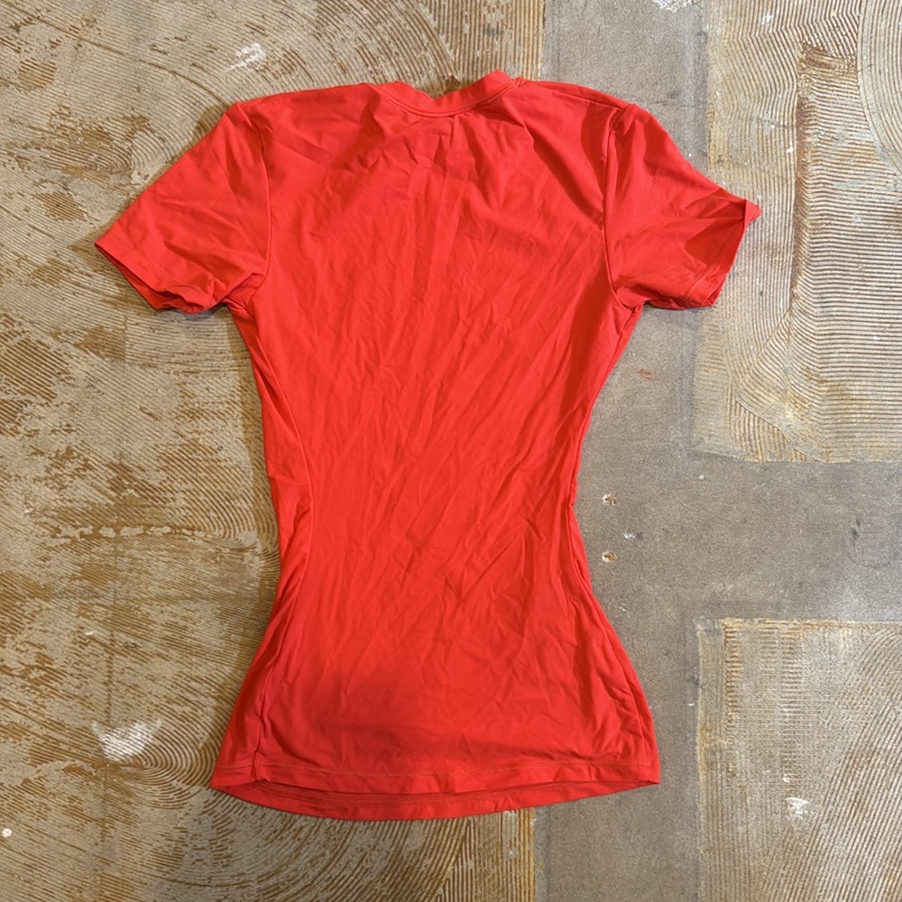 Skims - Picture 3 of 3